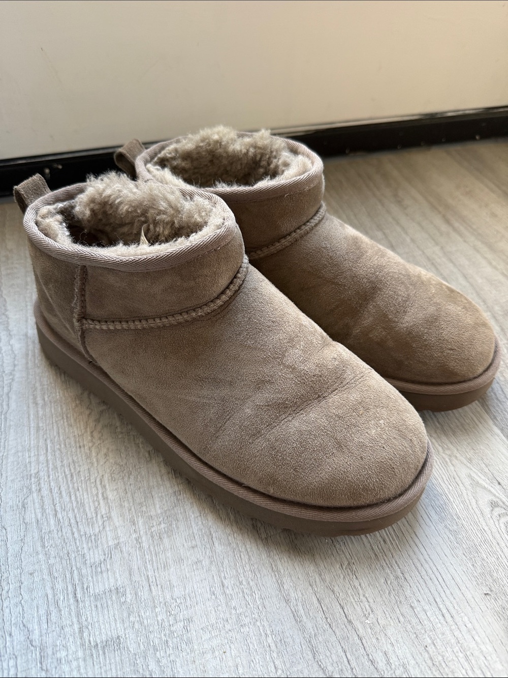 UGG Short Suede Shearling Boot - Taupe Brown
